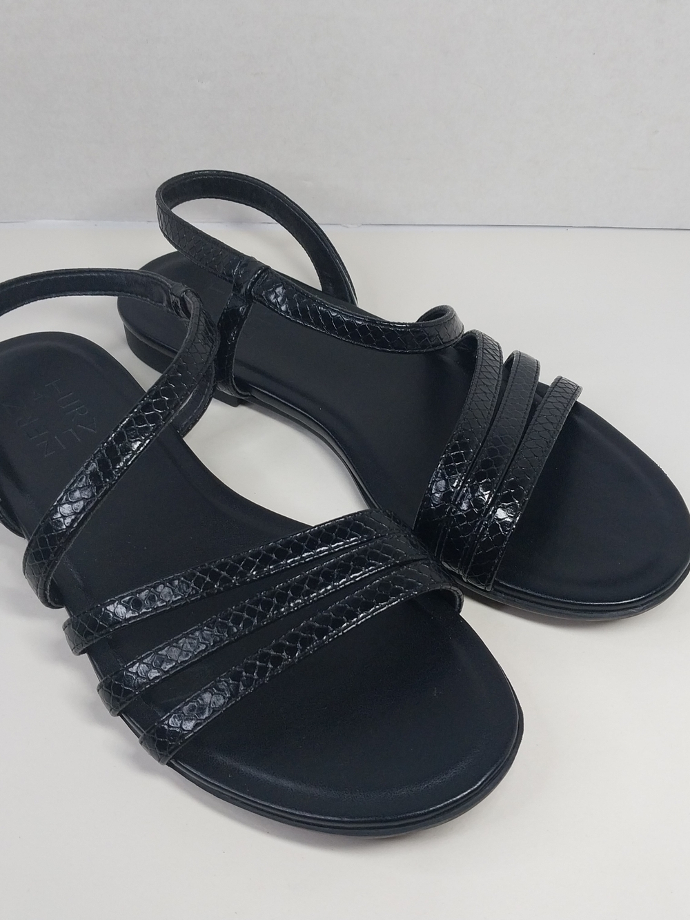 Naturalizer Salma Strappy Black Sandals Women Size 7 Faux Snake Skin Minimalist
